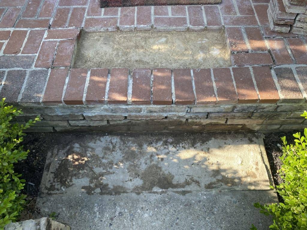 Redoing the front steps - Part 2 3